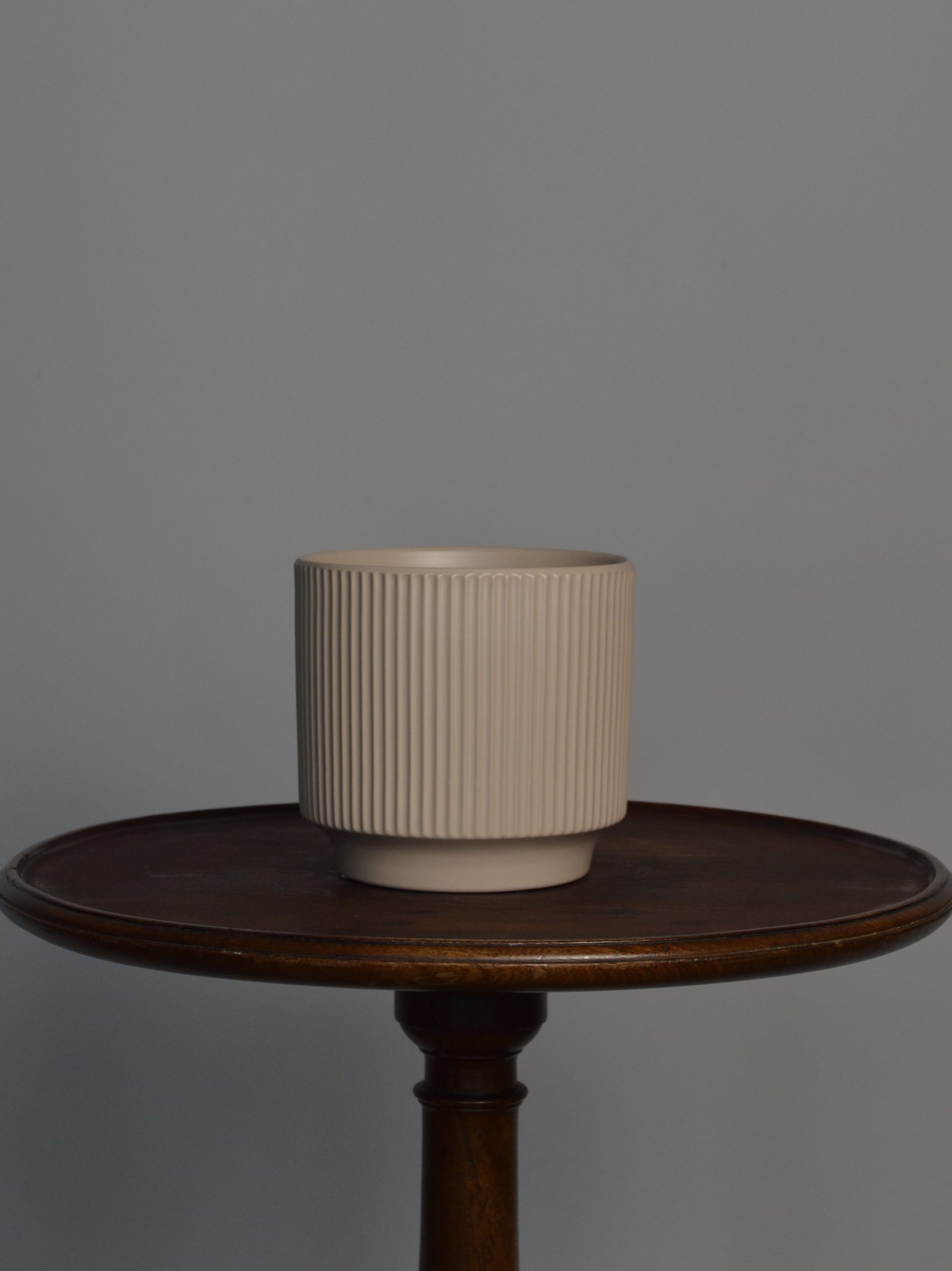 Pink Minimalist Ceramic Pot - Image 4
